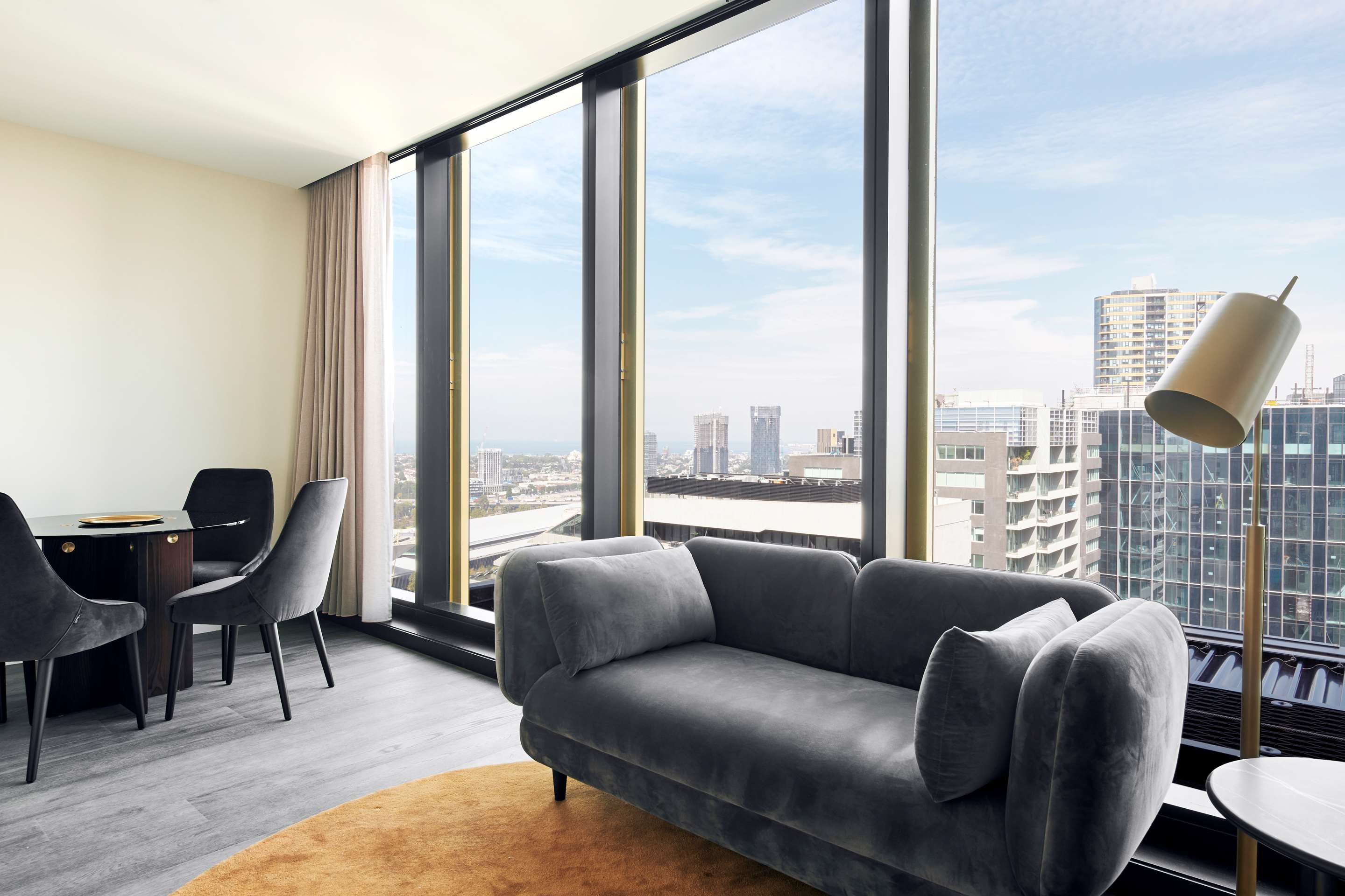 Quincy Hotel Melbourne thumbnail 2