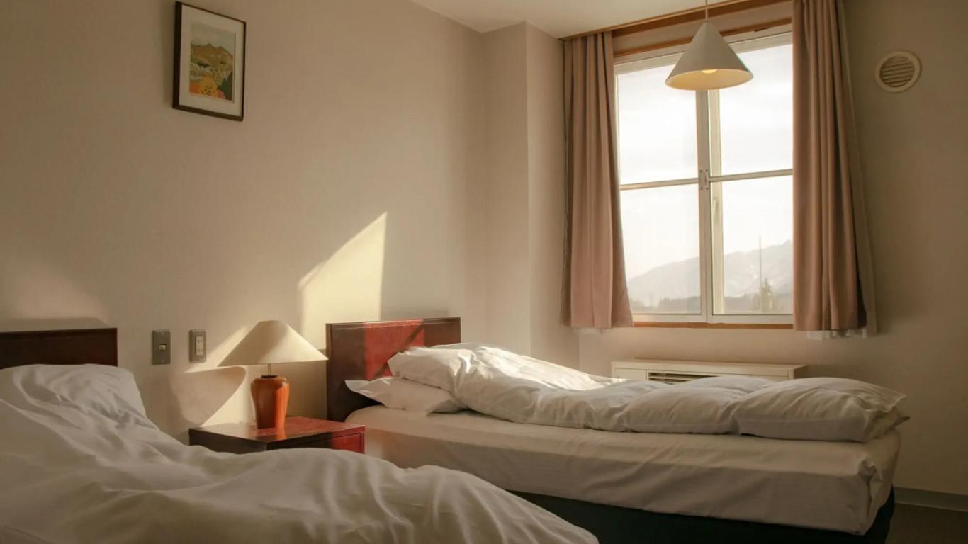 La Vista Hotel Tsugaike - Stay on the Slopes