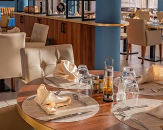 Quality Aparthotel Rochefort - Rochefort - Restaurant
