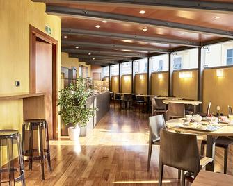 B&b Hotel Imperia Rossini Al Teatro - Imperia - Restaurante