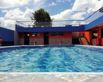 Good Putt Hotel - Nakuru - Bazén