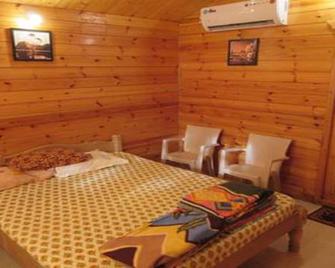 Wooden cottages on the beach - Vengurla - Bedroom