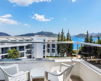 فندق كاياماريس - مارماريس - شرفة