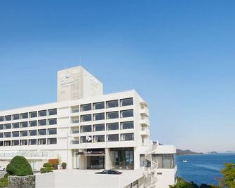 Toba Hotel International - Toba - Bangunan
