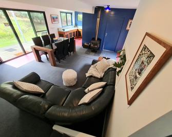 Huon Bush Retreats - Ranelagh - Sala de estar