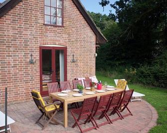 A Character House With Plenty Of Charm And Quiet - Wareham - Patio
