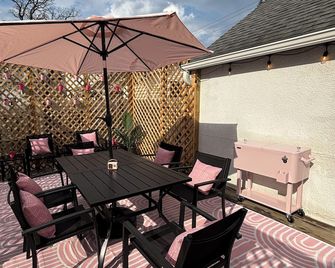Pinky Promise House in Anoka, MN - Anoka - Patio