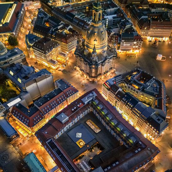 Building view of Hilton Dresden