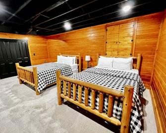 A Secluded Haven for Your Family Vacation! - Jamaica - Bedroom