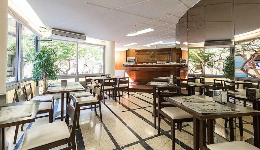 Hotel Adonis Pelinor