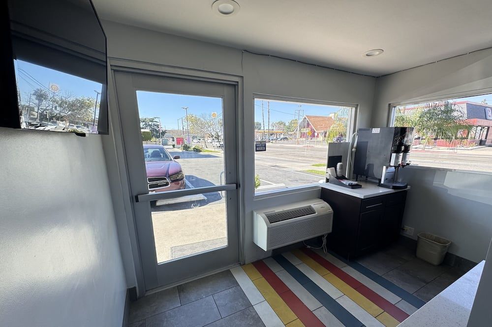 Motel 6 Ontario Airport - אונטריו - לובי