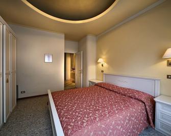 Bed and Breakfast La Terrazza - Brescia - Bedroom