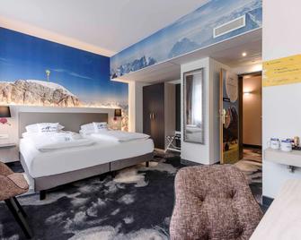 Mercure Hotel München am Olympiapark - Munich - Bedroom