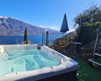 Casa Elka Residence Lake view and pool by Garda Domus Mea - Campione del Garda - Pool