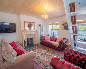 O'Sullivan's Cottage - Knocktopher - Wohnzimmer