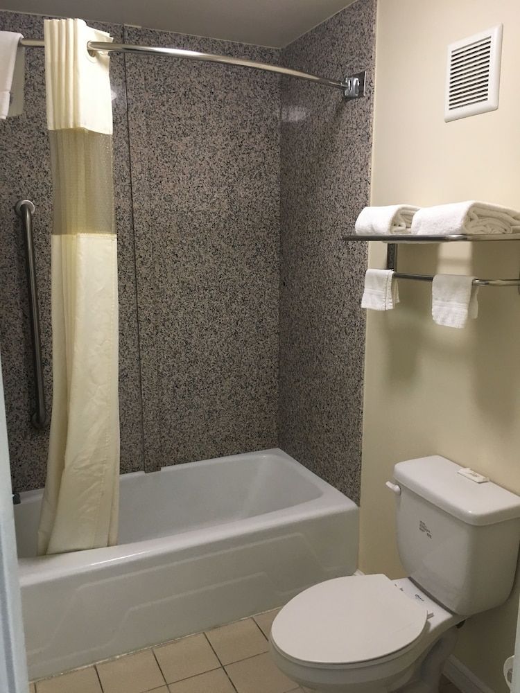 Alpine Motel - Abingdon - Bad