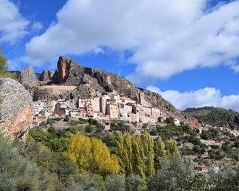 Miralmundo Hostal Rural - Ayna - Edificio