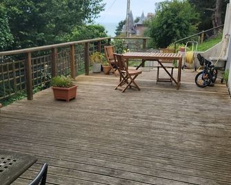 Ault, Bois de Cise, Studio, south-facing terrace, sea view. Garden, Pets welcome - Ault - Balcone