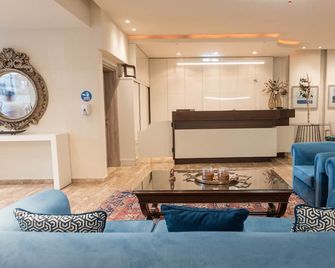 Regina Mare Hotel - Paralia - Front desk