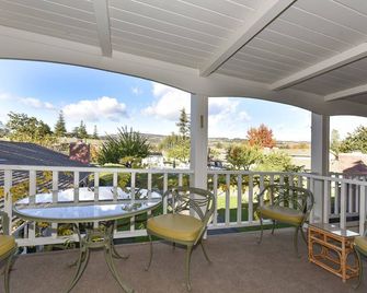 Relaxing wine country condo at Silverado in Napa - Napa - Balcony