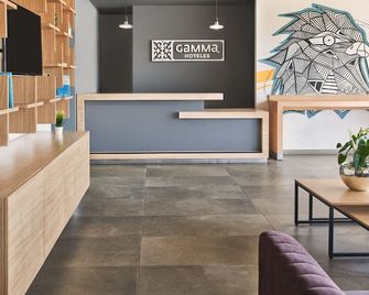 Gamma Querétaro - Santiago de Querétaro - Recepción