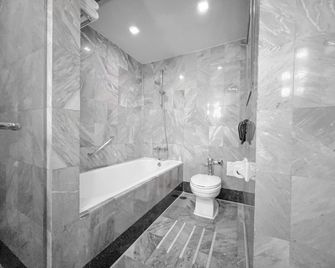 Rembrandt Hotel Bangkok - Bangkok