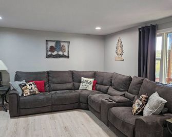 Sleeps 10 in Thomas. Walk to Purple Fiddle Close to Davis &Canaan Dog Friendly - Thomas - Sala de estar