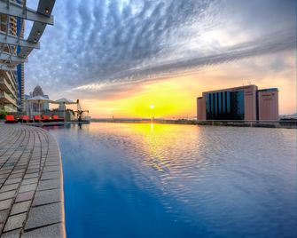 Tamani Marina Hotel and Hotel Apartments - Dubai