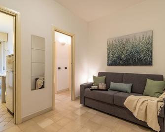 Varese Centro - Viva Apartment - Free Wifi - Varese - Wohnzimmer