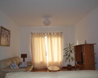 Tina - Al Praia Da Vitória - Rral 759 - Praia da Vitória - Living room