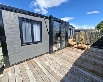 Mackenzie Motels - Fairlie - Balcony