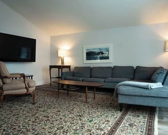 ساوث لاندينج إن نياجارا أون ذا ليك - نياغرا ليك - غرفة معيشة