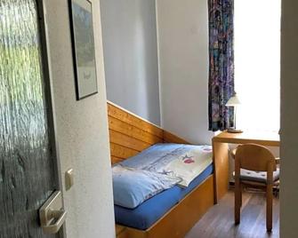 Hotel Marina - Aachen - Schlafzimmer