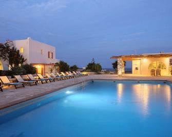 Aeolos Hotel - Κουφονήσια - Πισίνα