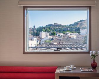 Hotel Granada - Granada - Varanda