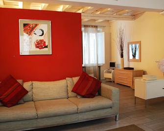 Agorà Residenza - מנטואה - סלון