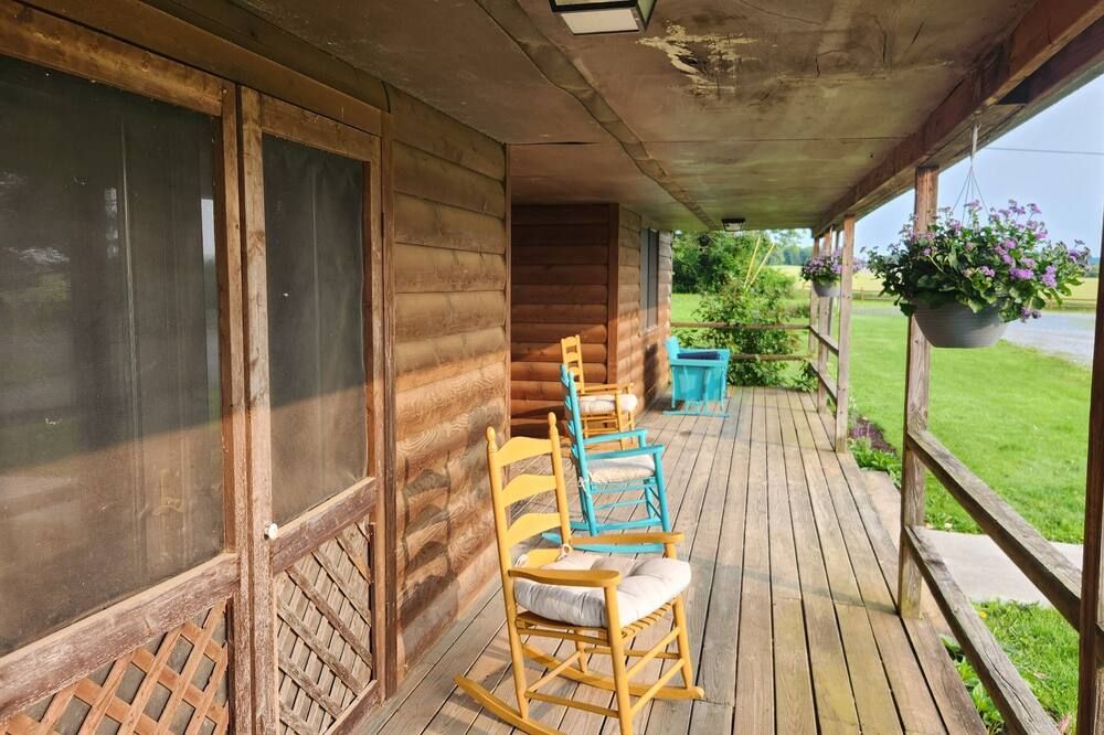 Rustic Retreat Near Codorus Park, Hanover, Pa - Hanover - Patio