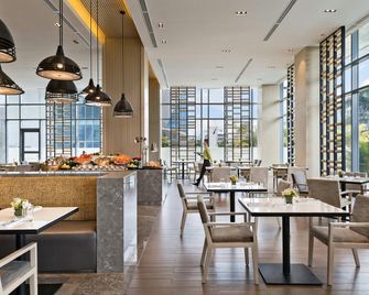 كورتيارد باي ماريوت إلويلو - إيلويلو ستي - مطعم