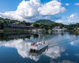 Hillside Lodge - Lake Junaluska - Outdoors view