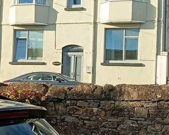 Glenlara House - Youghal - Building