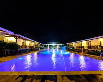 Anika Island Resort - Bantayan - Pool