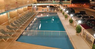 布里斯托爾廣場汽車旅館 - 懷爾德伍德佳潔士 - 游泳池