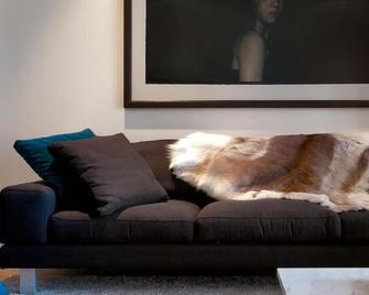 Port Phillip Estate - Red Hill - Living room
