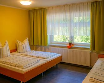 Gästehaus am Oberlausitzer Dreieck - Jonsdorf - Schlafzimmer