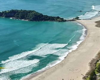 Cosy Farmstay near beach with pet farm animals., Cosy Farmstay, near beach with pet farm animals - Papamoa - Beach