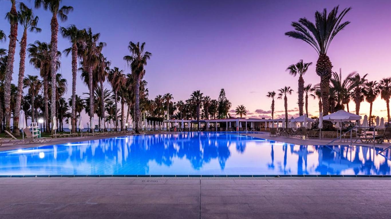 Louis Phaethon Beach