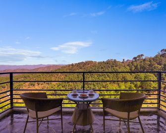 Lemon Tree Hotel, Kasauli - Kasauli - Balkon