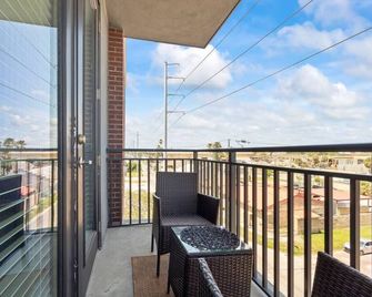 Luxury Condo in Ybor City Tampa w/Pool access - Tampa - Balkon