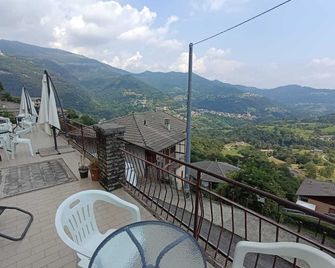 Il Borgo del Castello - Rota D'Imagna - Balkon