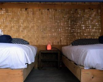 Room in Guest room - Camp - Santos Cabana Fabricio - Todos Santos - Bedroom